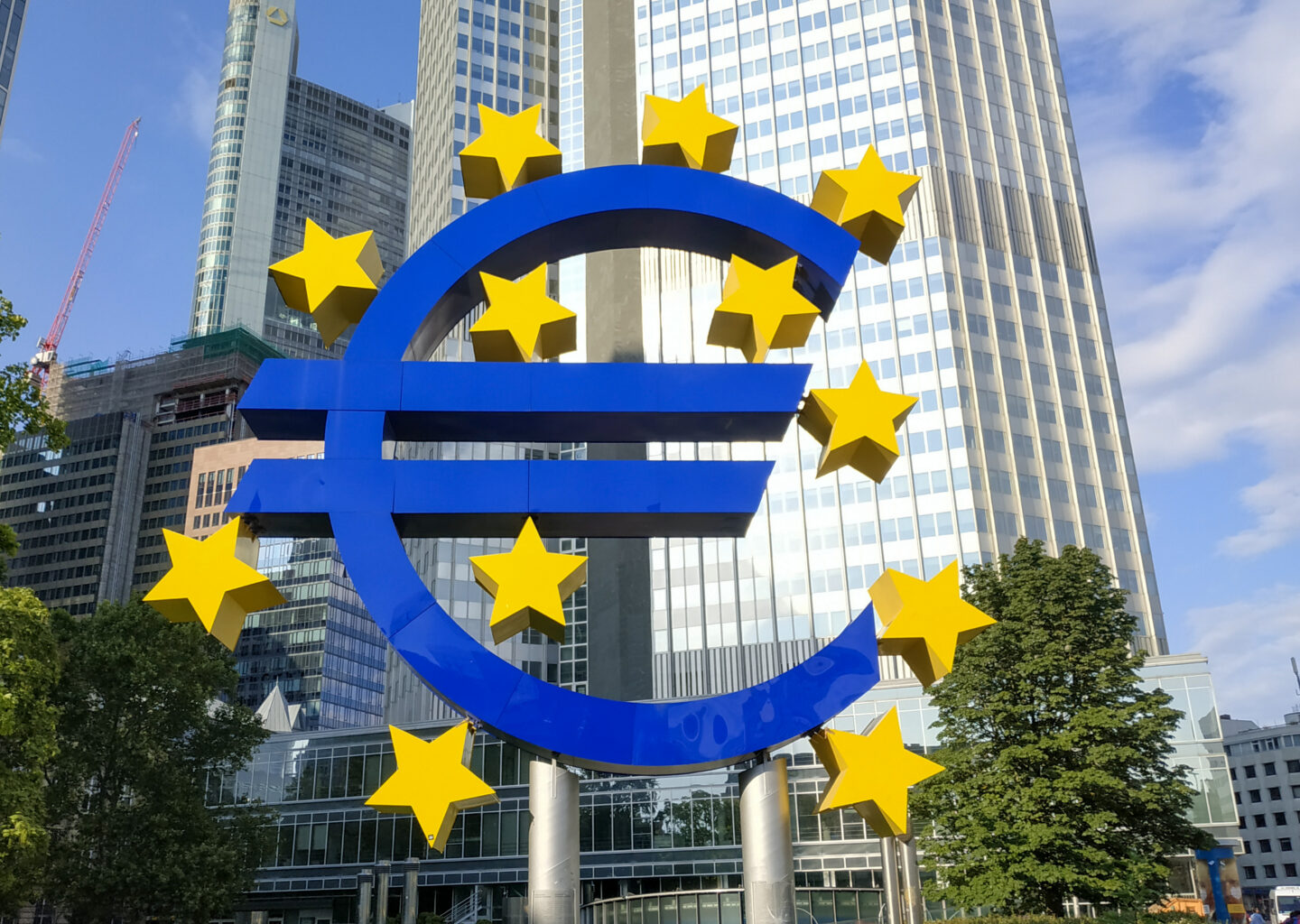 French parliament endorses civil society recommendations on European Central Bank climate policies
